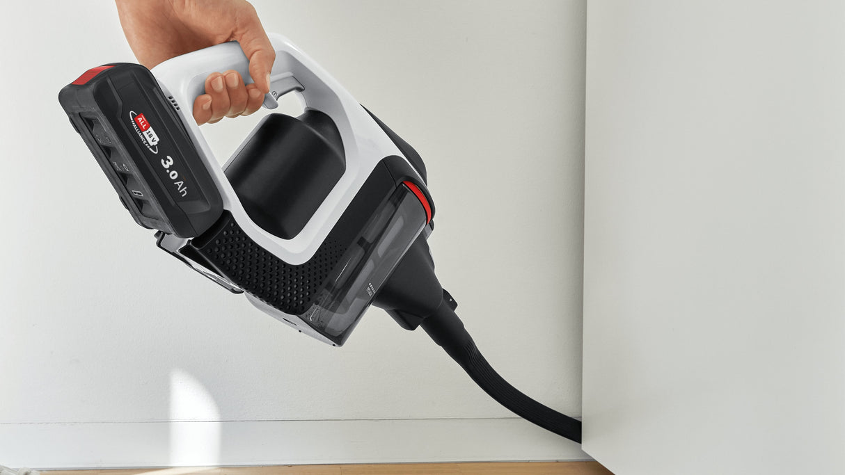 Bosch Unlimited Aspiradora Escoba Bks8214w