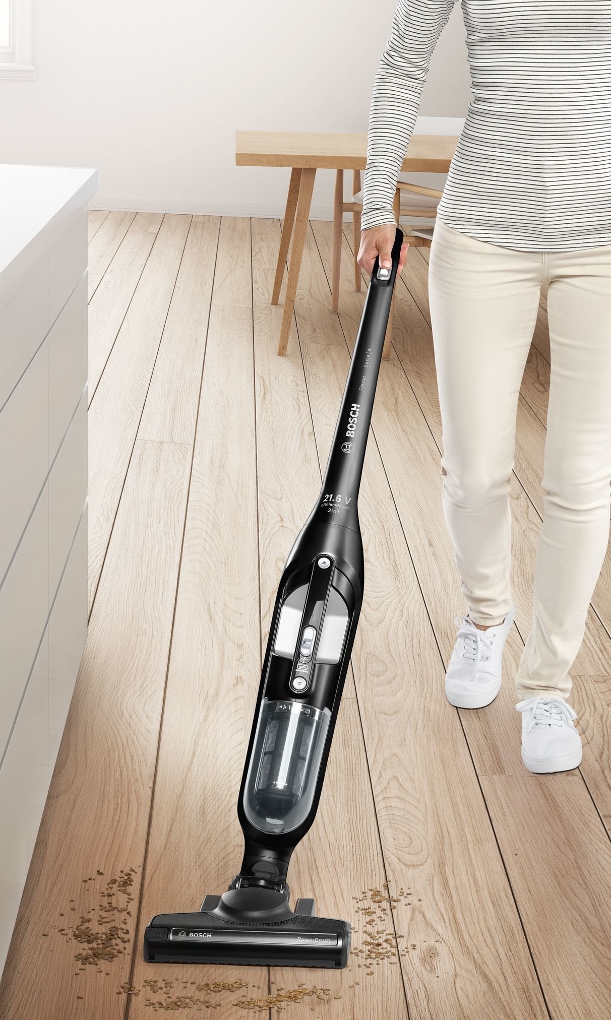 Aspiradora Bosch Home Bbh32101  De Pie Y Escoba Eléctrica Sin Bolsa Negro, Aspirador Vertical Negro, Sin Bolsa, Negro, Secar, Filtrado, Batería, 50 - 60 Hz