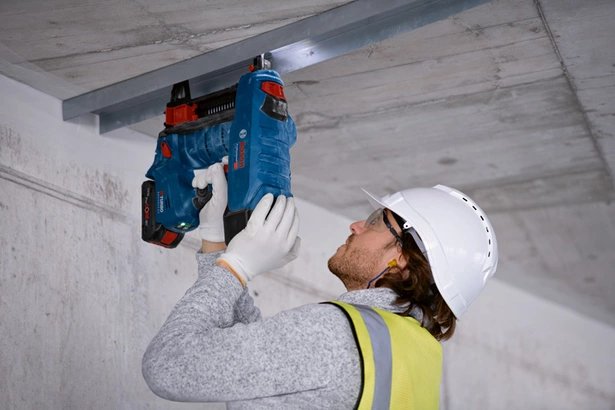 Bosch Gnb 18v-38 Cordless Concrete Nailer