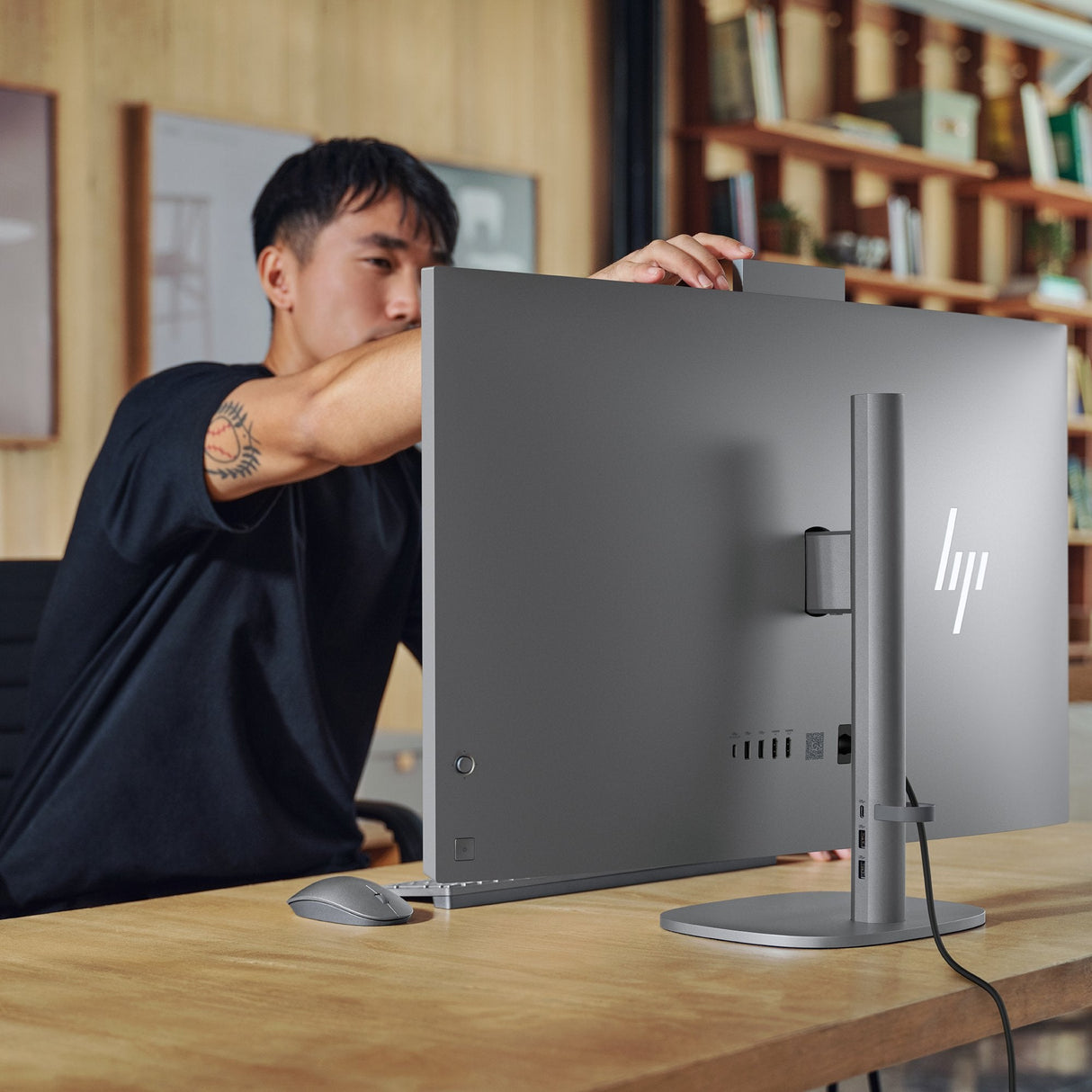 Hp Omnistudio X 32-C1001ns Intel Core Ultra 5 226v 16 Gb 1tb Ssd Windows 11