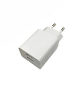 EAN 5706998969811 - Microconnect PETRAVEL44 cargador de dispositivo móvil Universal Blanco Corriente alterna Interior imagen 1