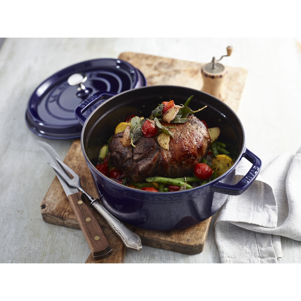 Staub Cocotte, Sartén, Azul, Hierro Fundido, 3,8 L, 1 Pieza(S), 24 Cm