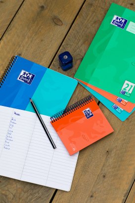 Oxford Cuaderno A4+ L27 Surtido - A4