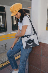 EAN 0854332007905 - Urban Armor Gear B-SHLDSTRP-BK accesorio para funda de tableta Correa Negro imagen 8
