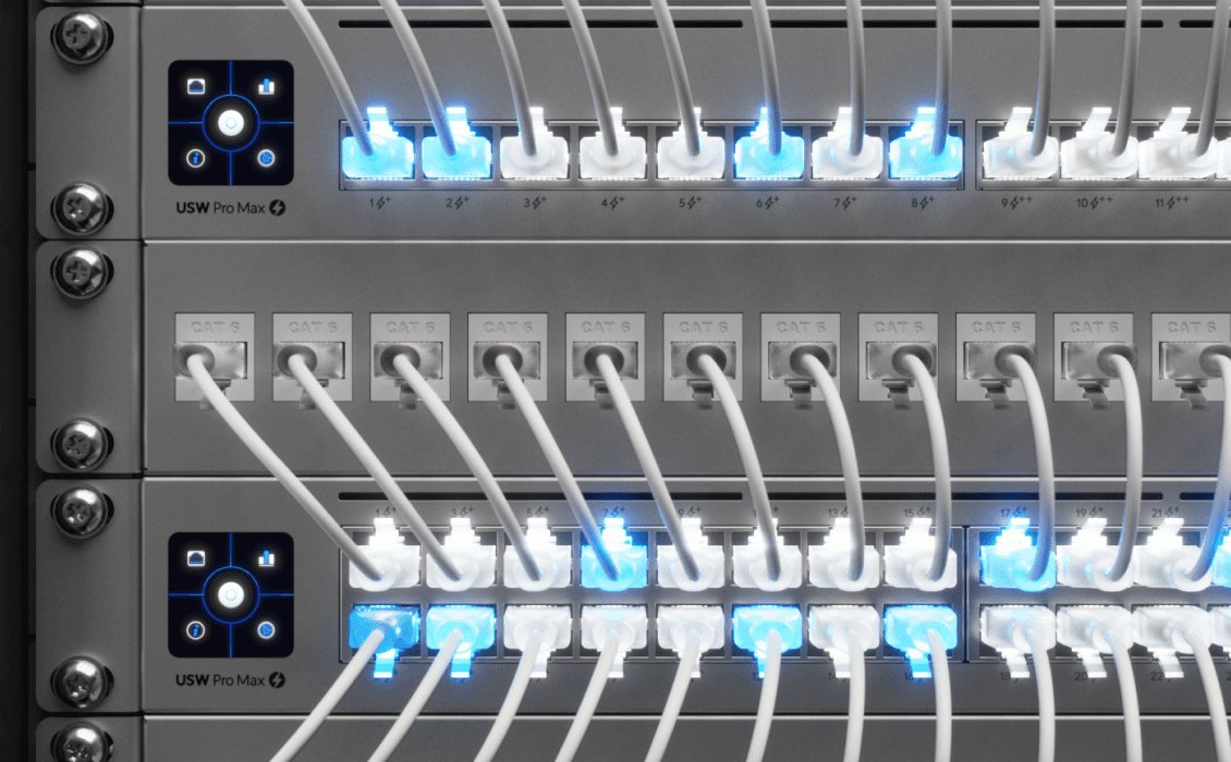 EAN 0810084695630 - Ubiquiti UACC-Cable-Patch-EL-0.3M-W cable de red Translúcido, Blanco 0,3 m Cat6 imagen 4