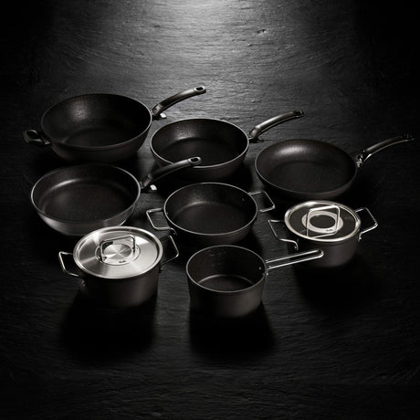 EAN 4009209396255 - Fissler Adamant 4,9 L Negro, Acero inoxidable imagen 6