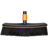 Fiskars Quikfit Street Escoba Negro / Naranja