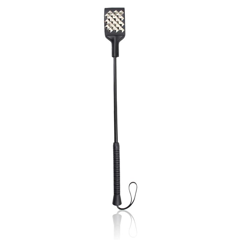 Fusta Cuadrada Con Tachuelas Plateadas 53 Cm