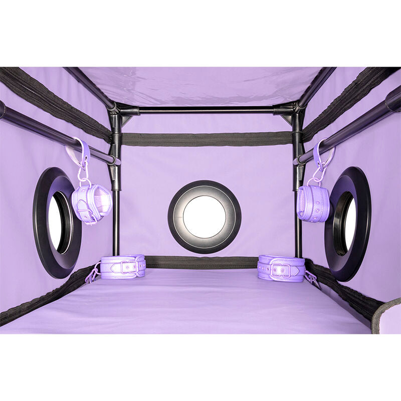 Secret Dome - Kink Club La Niche Cabina  Morado