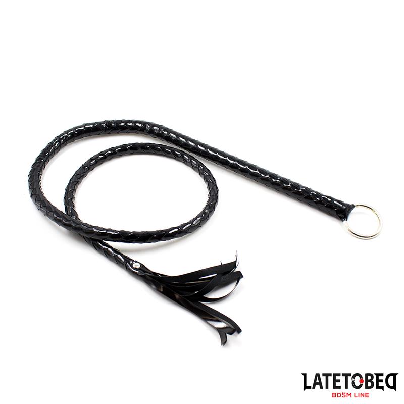 Látigo Negro Brillante 138cm