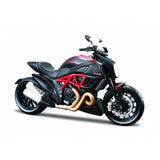 Maisto Motorcycle Ducati Diavel Carbon 1/12