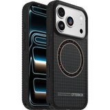 Otterbox Sole Series Carcasa Trasera Para Teléfono Móvil Compatibilidad Con Magsafe Policarbonato Tejido De Nylon Elastómero Termoplástico (Tpe) Imán Circuito Medianoche (Negro) Para Apple Iphone 17 Pro