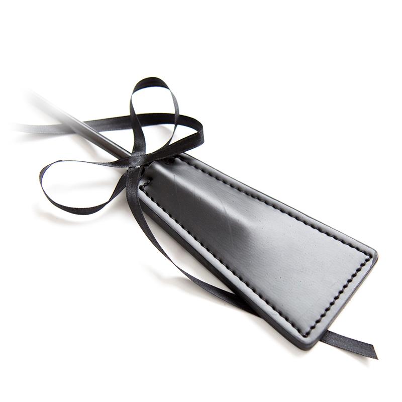 Plumas Estimuladoras Y Fusta 2 En 1 Negro