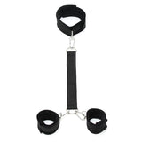 Collar Con Esposas Ajustables  Negro
