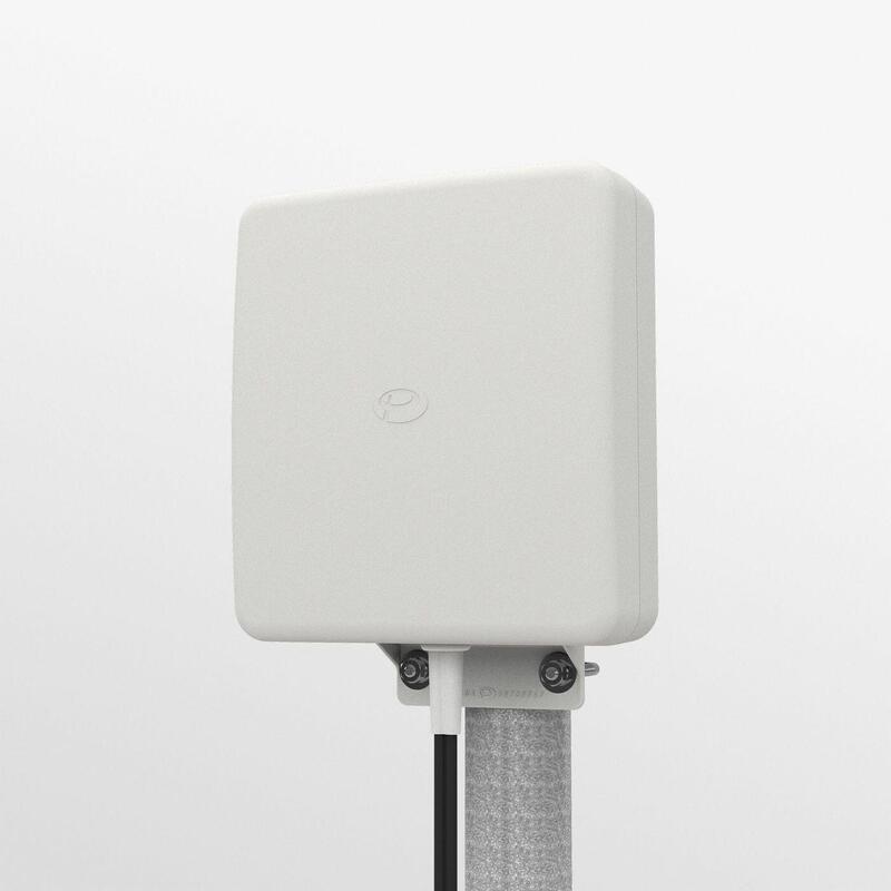 Rut951 (Eu) Wifi/4g Lte Poe+ W/ Dir Antenna Mimo Wall Mnt Tel-Pan-4gdir-Bundle