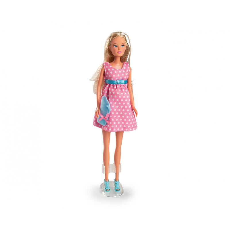 Steffi Is Pregnant With  Sounds